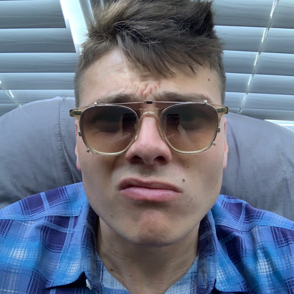 Meet your Posher, Cameron